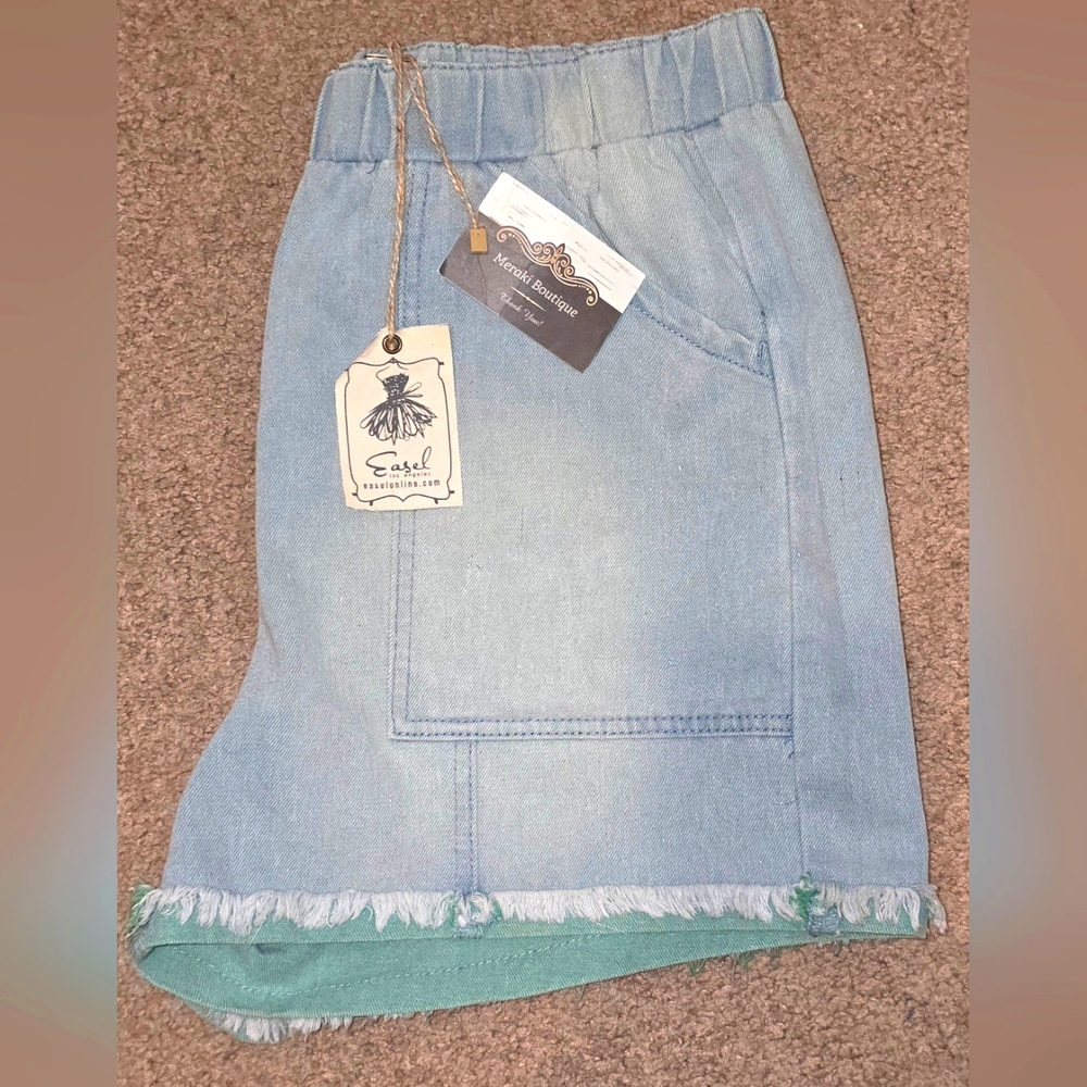 NWT "Easel Los Angeles" Shorts Sz LG - Picture 4 of 6